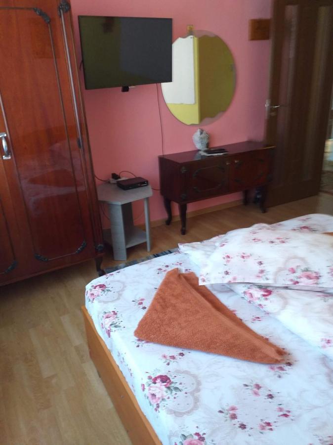 Apartament Aurora สลานิก-มอลโดวา ภายนอก รูปภาพ